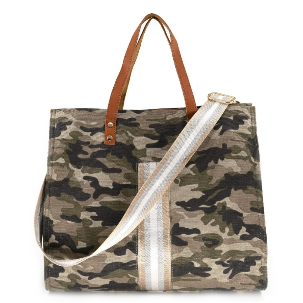 NWT BC Camo Handbag